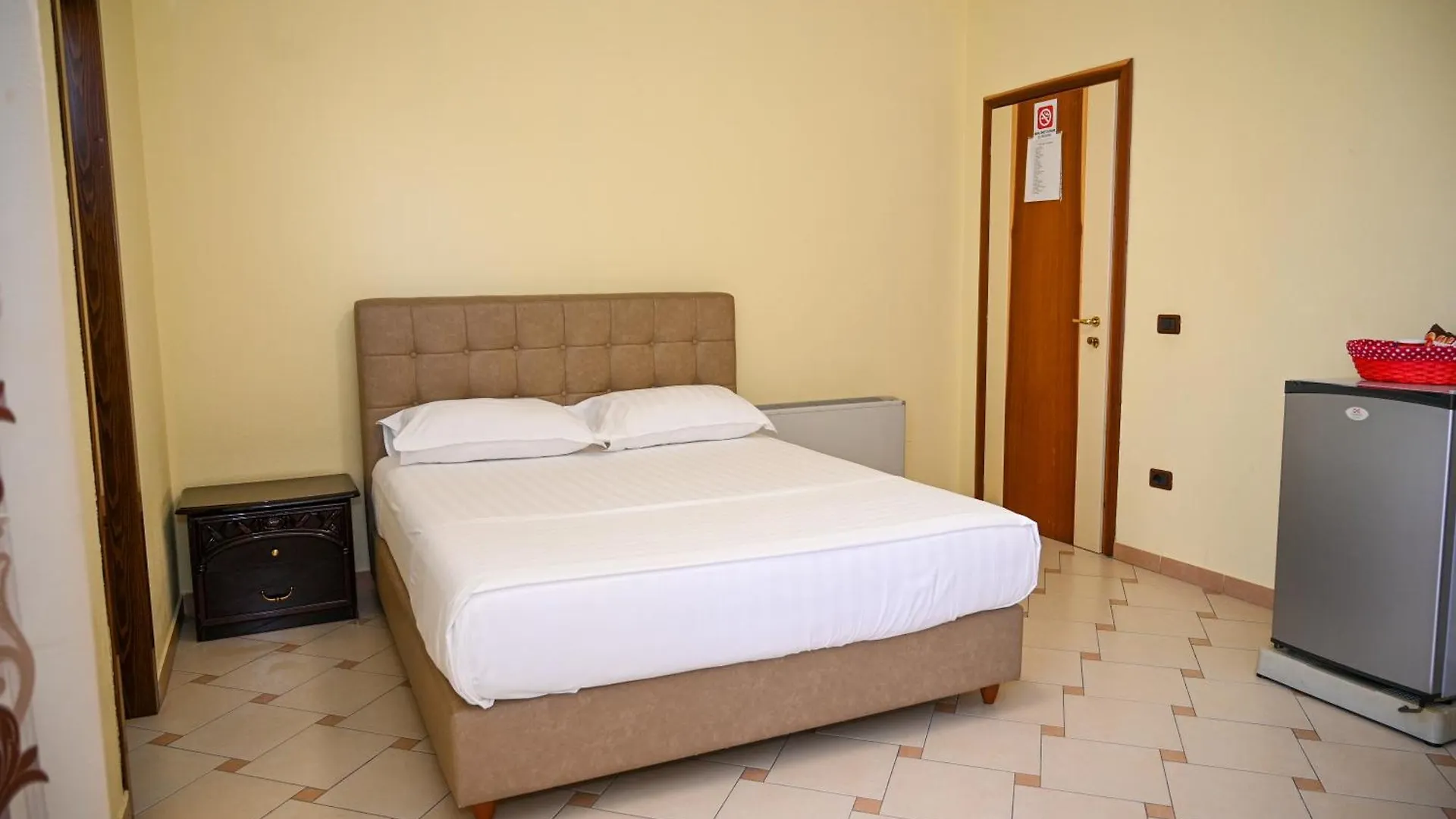 Hotel Vila Emes Durrës